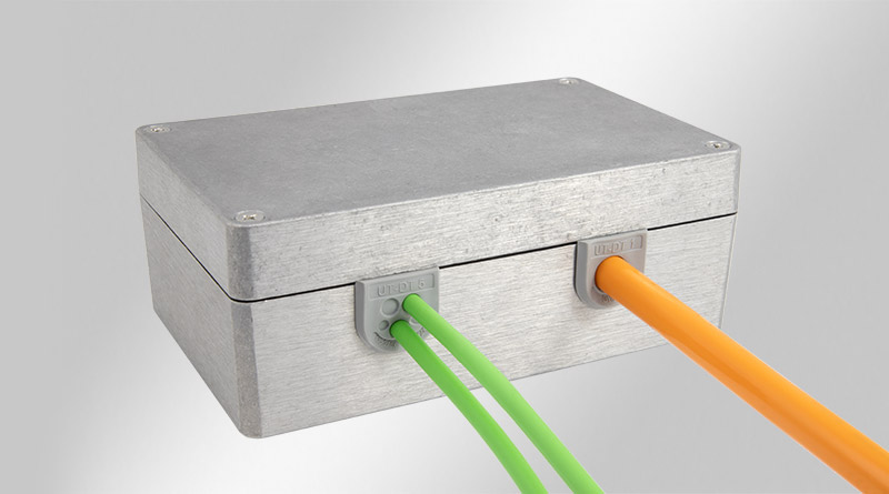 UT-DT |  U 型薄膜电缆穿芯